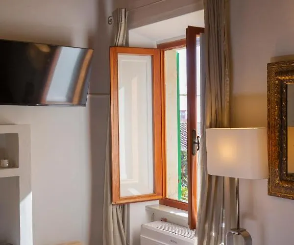 Graziosa Vista Mare Free Parking